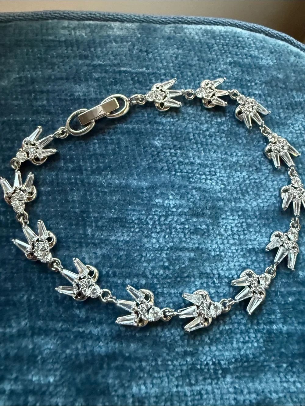 NEW! 14k white gold over brass Sparrow Link Bracelet - 7”